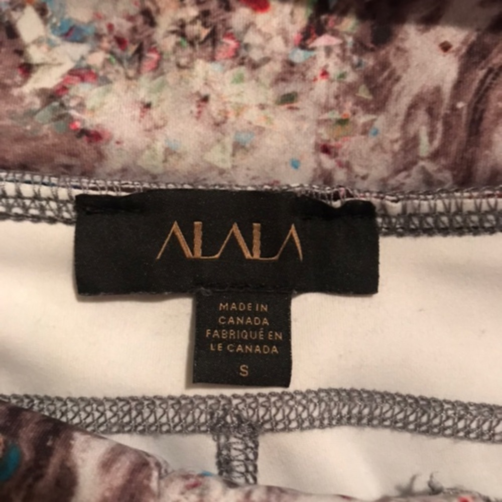 Alala Leggings View 4
